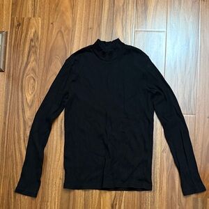 Uniqlo Women’s Black Turtleneck Sweater